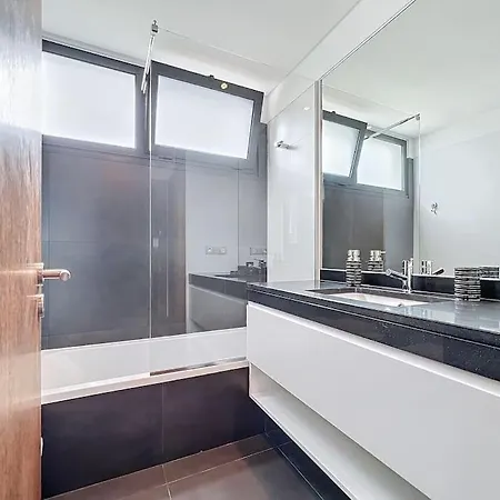 Villa Ribeiro Real 12 A *