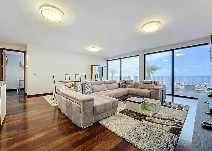 빌라 Ribeiro Real 12 A *